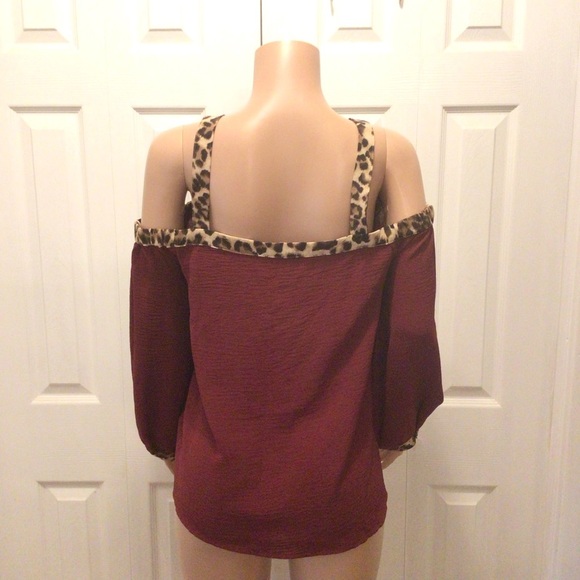 Entro Womens Maroon Red Strappy Contrast Print Off The Shoulder Top Size Medium - Picture 4 of 6